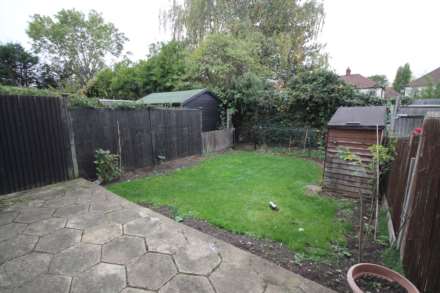 Newborough Green, New Malden, Image 6
