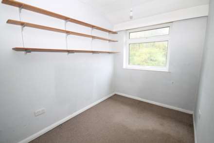 Newborough Green, New Malden, Image 9