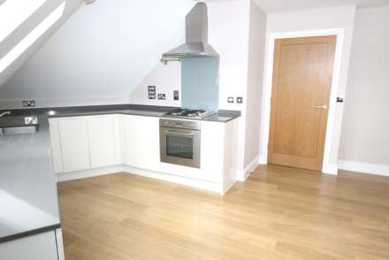Kingston Road, New Malden, Image 2