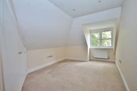 Kingston Road, New Malden, Image 8