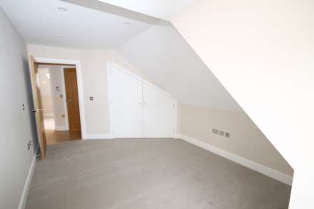 Kingston Road, New Malden, Image 9