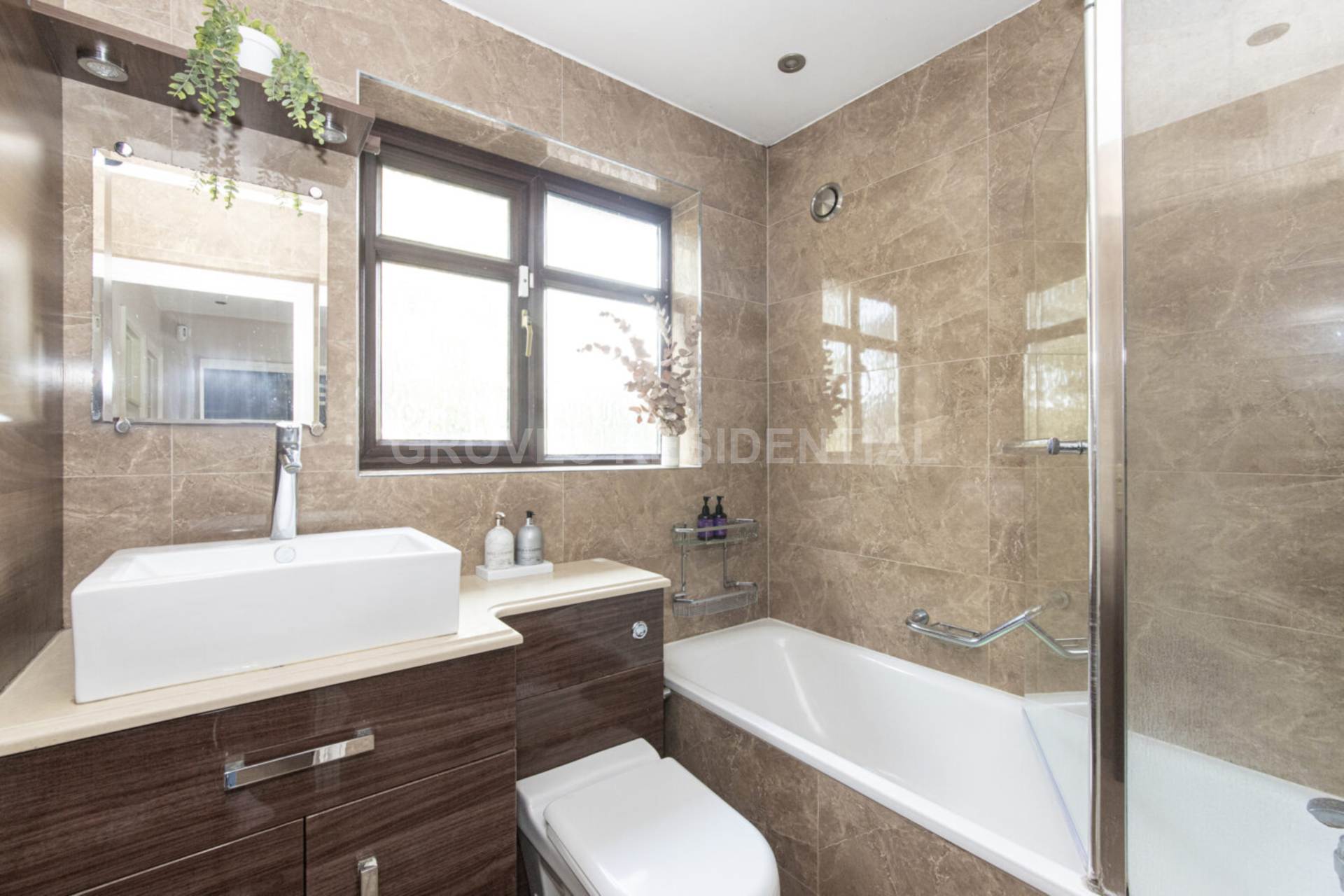 Beechcroft Avenue, New Malden, Image 14
