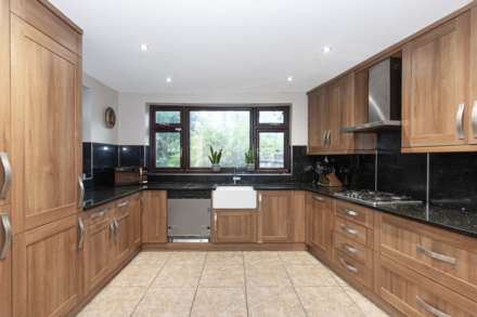 Beechcroft Avenue, New Malden, Image 7
