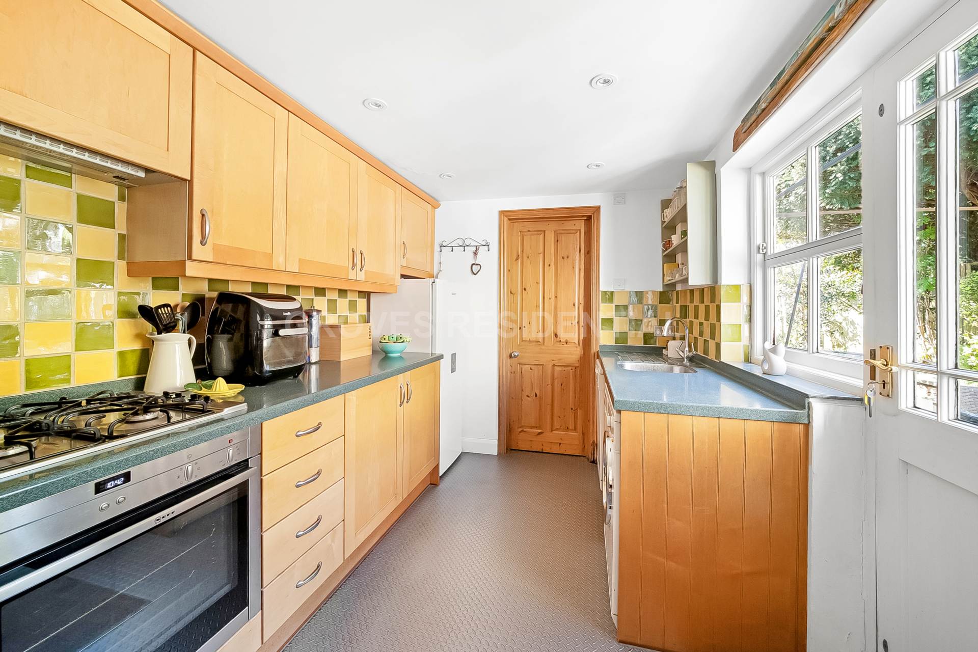 Chestnut Grove, New Malden, Image 5