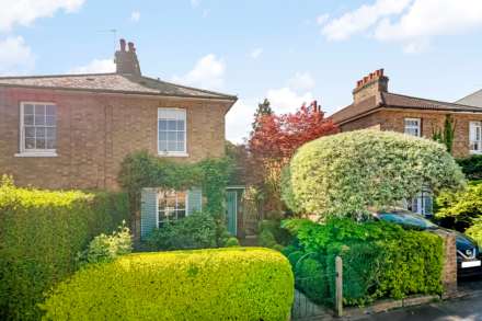 Chestnut Grove, New Malden, Image 15