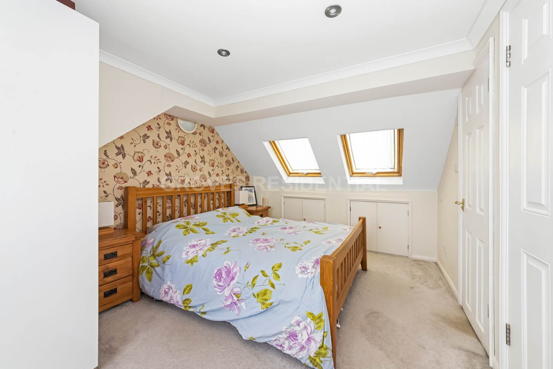 The Crescent, New Malden, Image 10