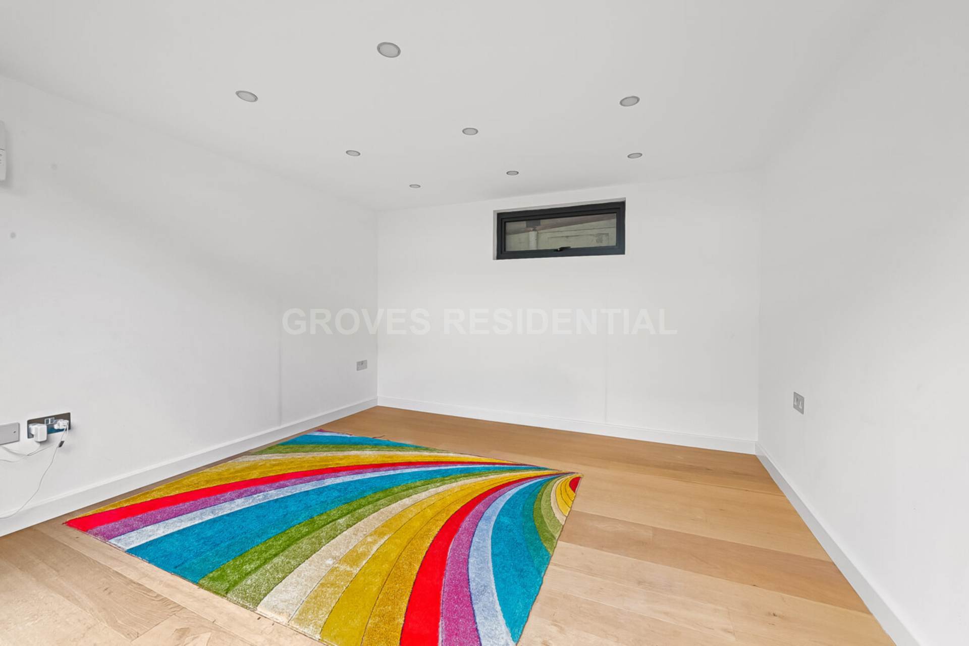 The Crescent, New Malden, Image 15