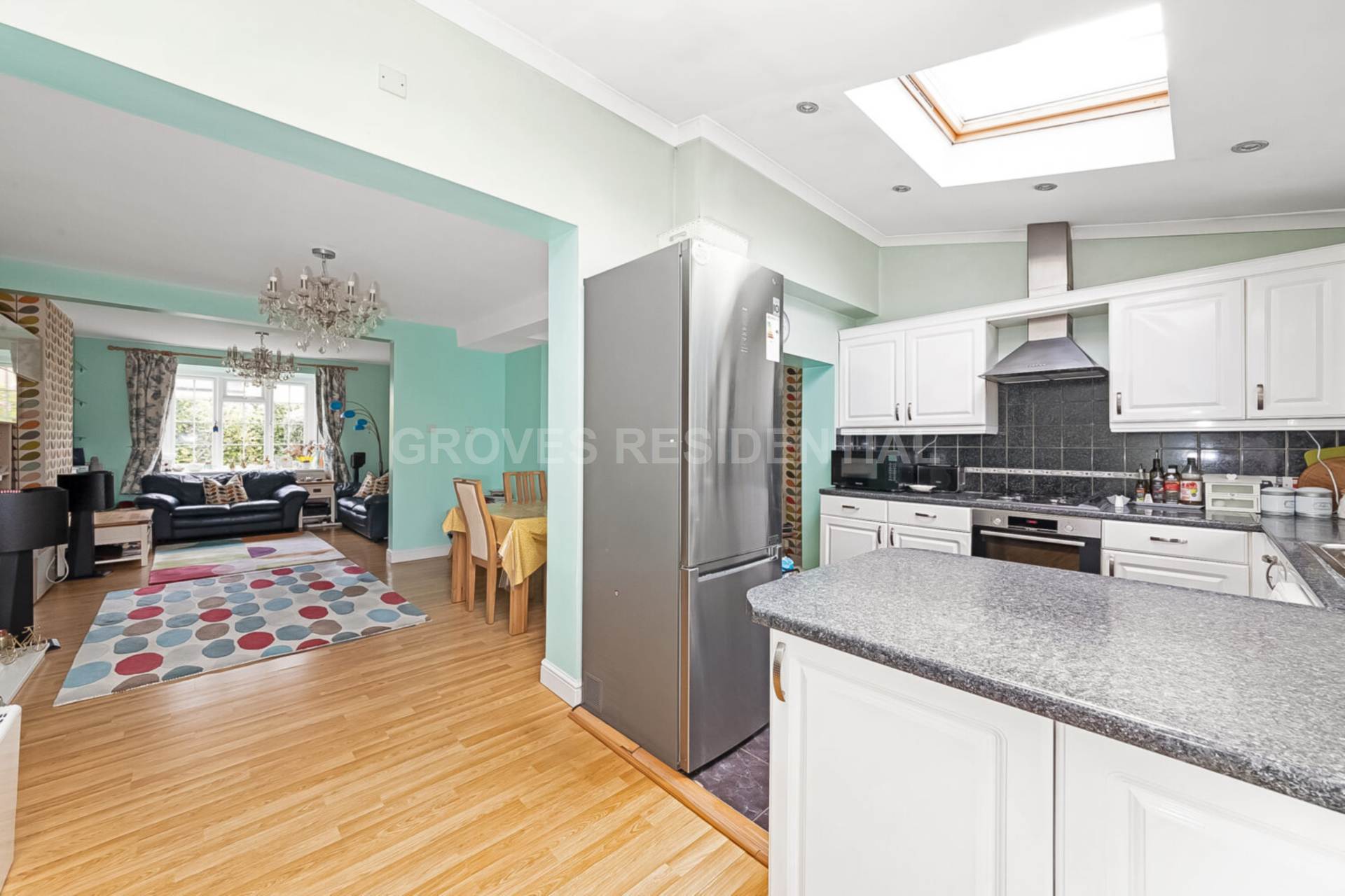 The Crescent, New Malden, Image 4