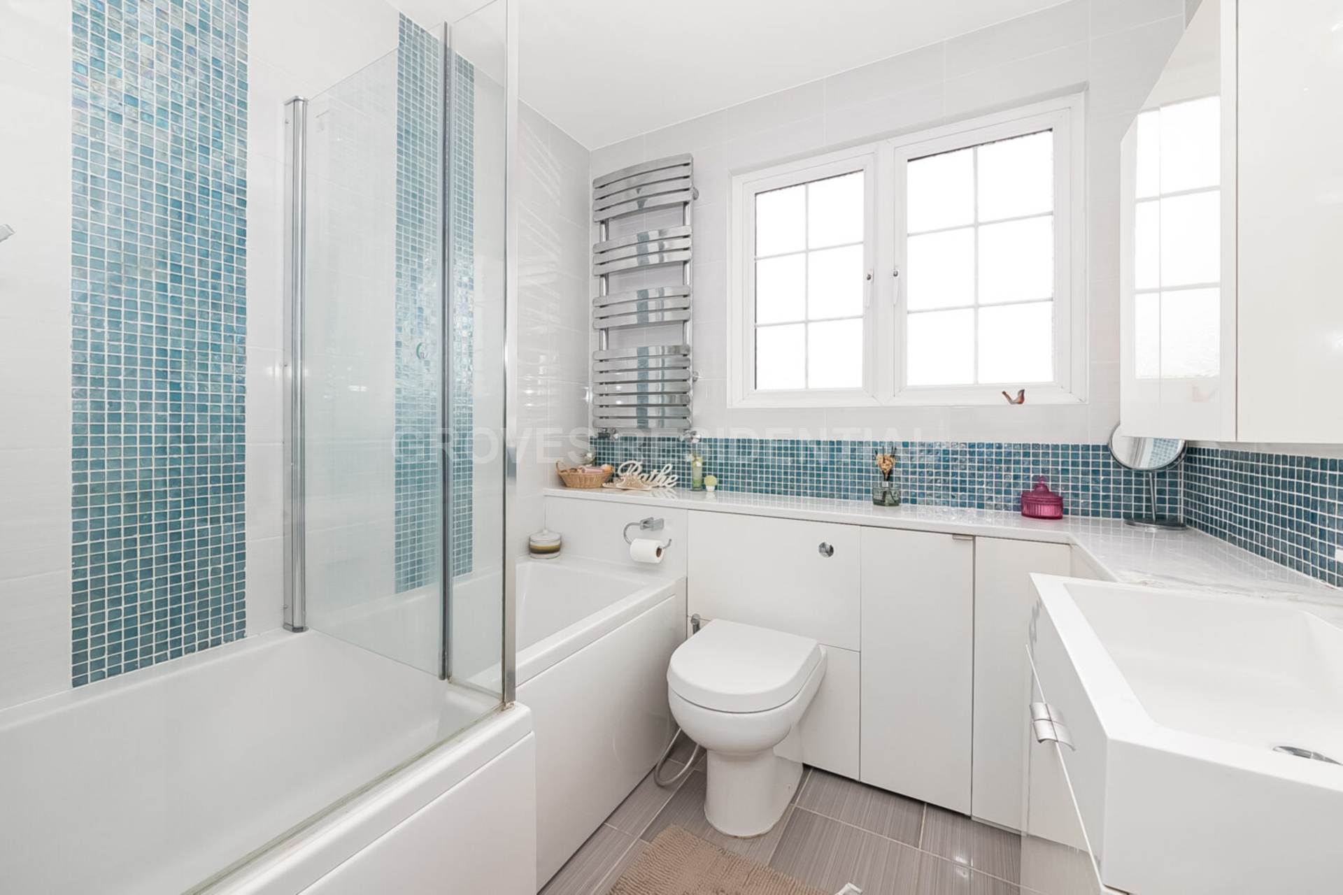 The Crescent, New Malden, Image 6