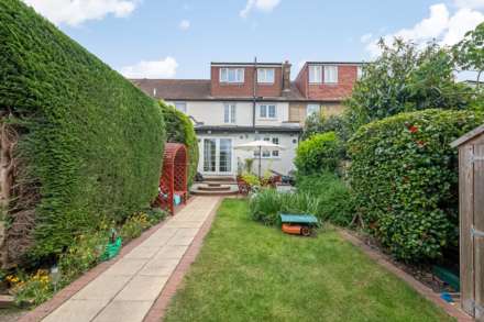 The Crescent, New Malden, Image 12