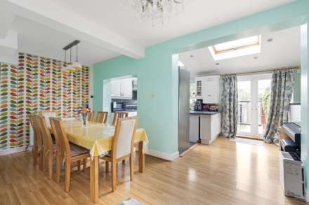 The Crescent, New Malden, Image 2