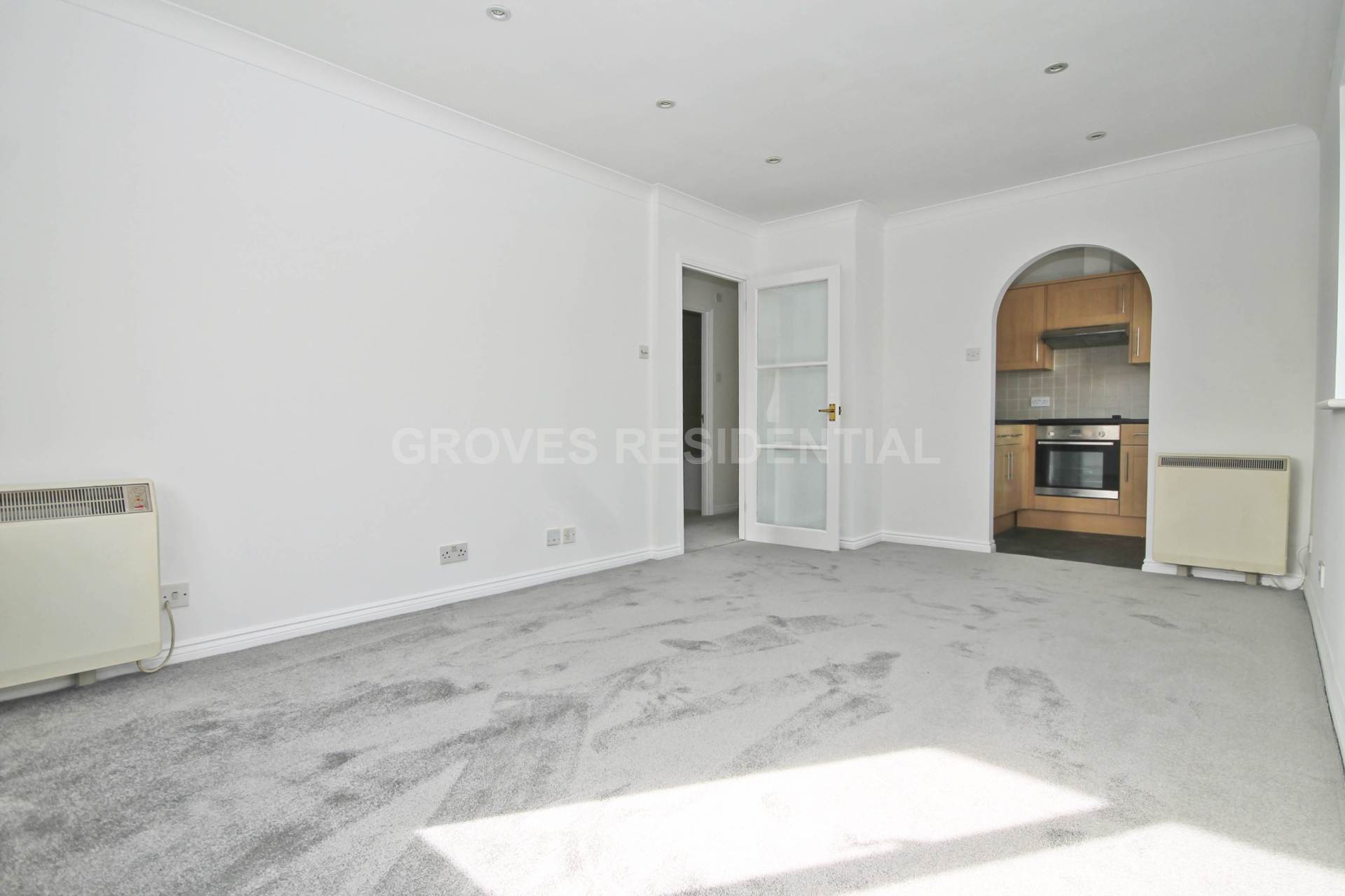 Holmwood Court, New Malden, Image 3