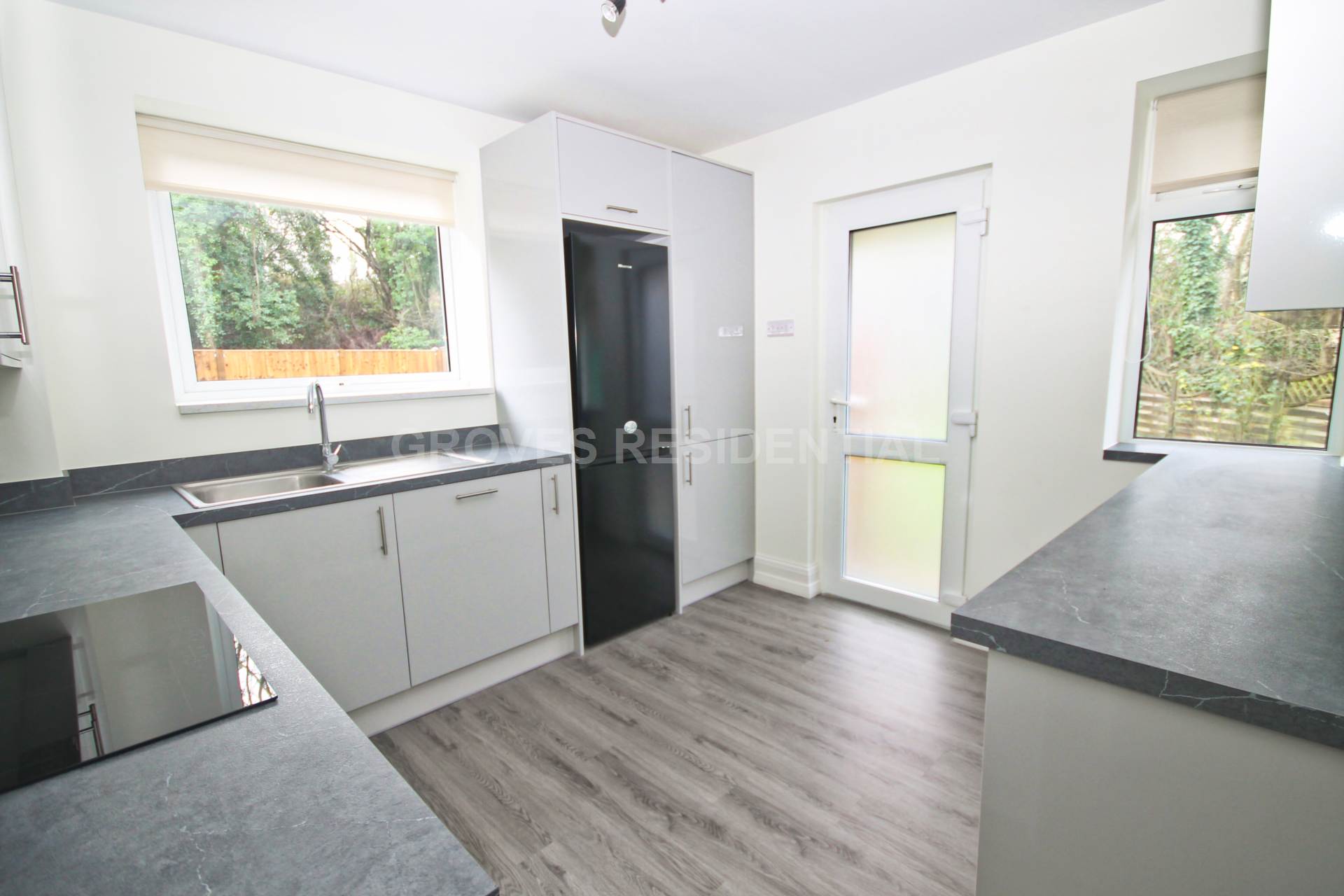 Aboyne Drive, London, Image 2