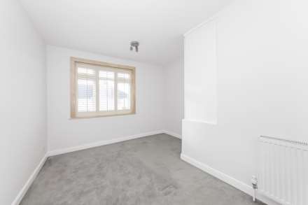 Myrtle Grove, New Malden, Image 13