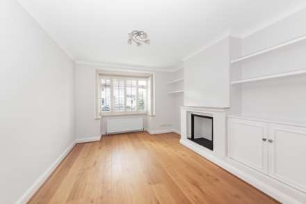 Myrtle Grove, New Malden, Image 3