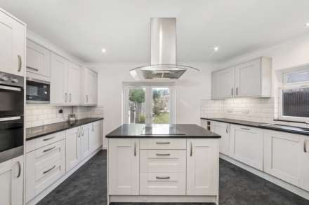 Myrtle Grove, New Malden, Image 5