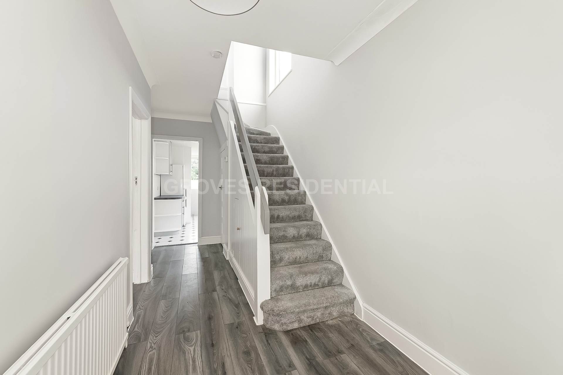 Van Dyck Avenue, New Malden, Image 5