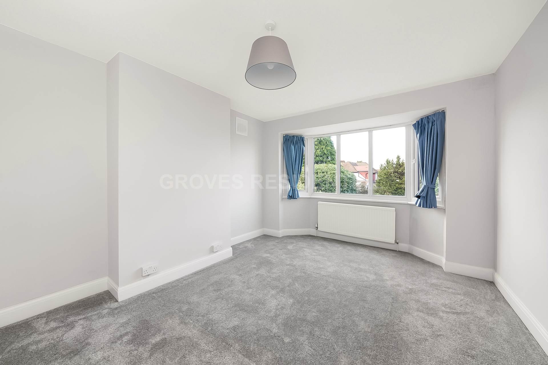 Van Dyck Avenue, New Malden, Image 8