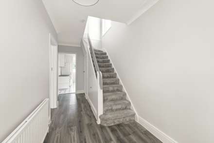 Van Dyck Avenue, New Malden, Image 5