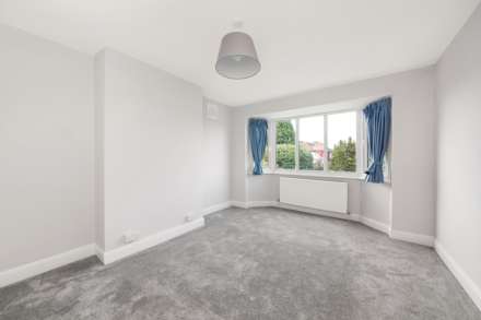 Van Dyck Avenue, New Malden, Image 8