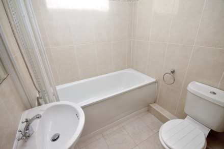 Cheam Common Road, Worcester Park, Image 6