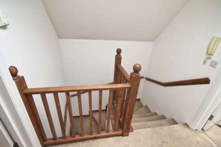 Cheam Common Road, Worcester Park, Image 8