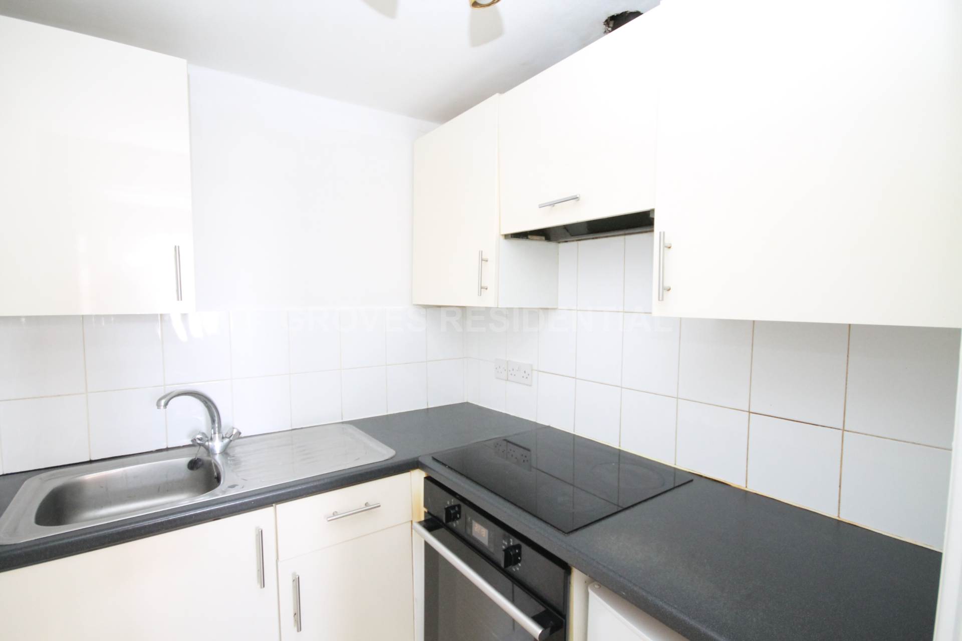 Coombe Road, New Malden, Image 4