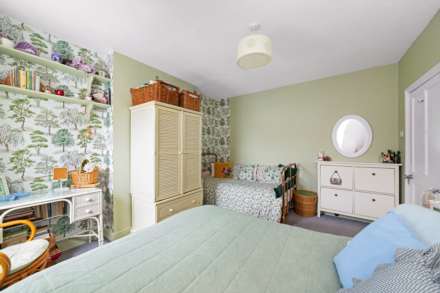 Albemarle Gardens, New Malden, Image 10