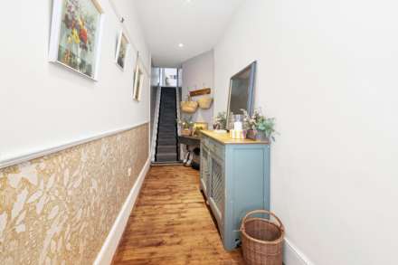 Albemarle Gardens, New Malden, Image 2