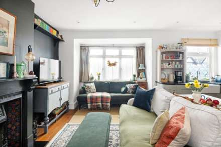 Albemarle Gardens, New Malden, Image 8