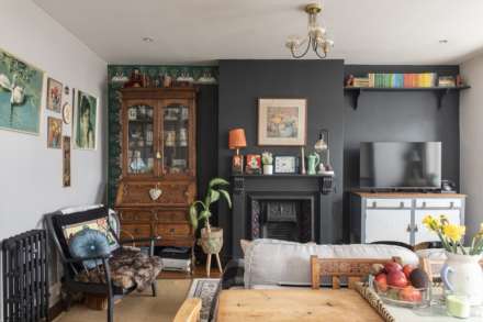 Albemarle Gardens, New Malden, Image 9