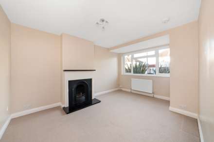 Barnsbury Close, New Malden, Image 2