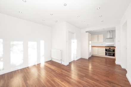 Barnsbury Close, New Malden, Image 6