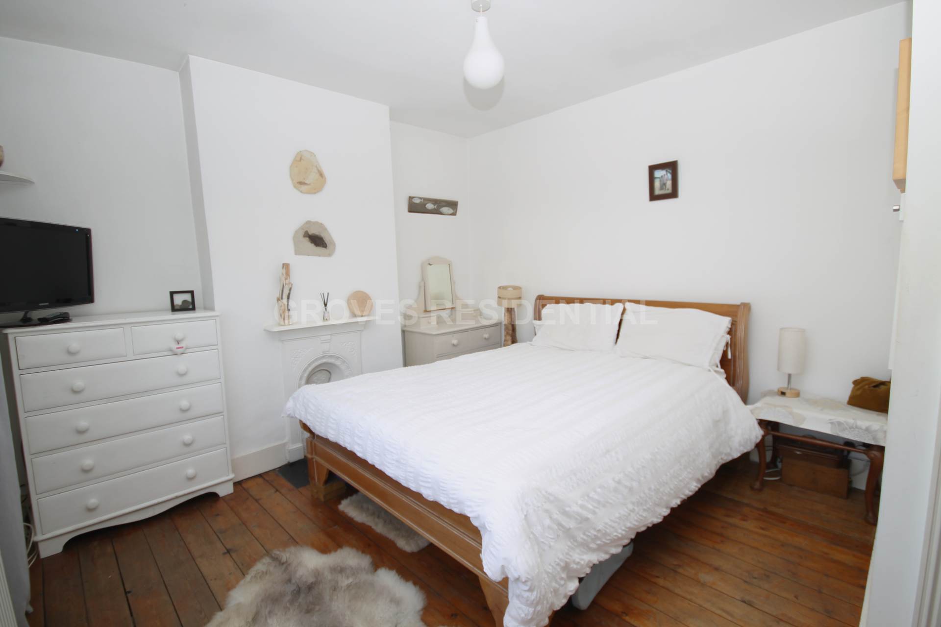 Chestnut Grove, New Malden, Image 17