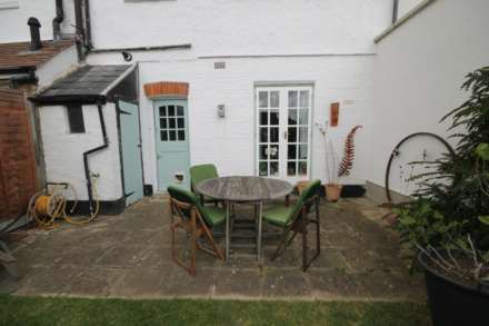 Chestnut Grove, New Malden, Image 10