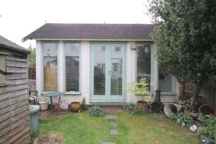 Chestnut Grove, New Malden, Image 11