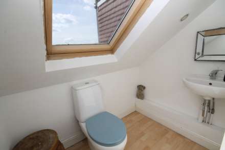 Chestnut Grove, New Malden, Image 22