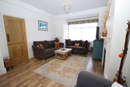 Chestnut Grove, New Malden, Image 3