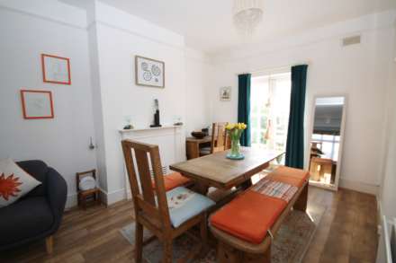 Chestnut Grove, New Malden, Image 4