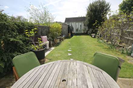 Chestnut Grove, New Malden, Image 8