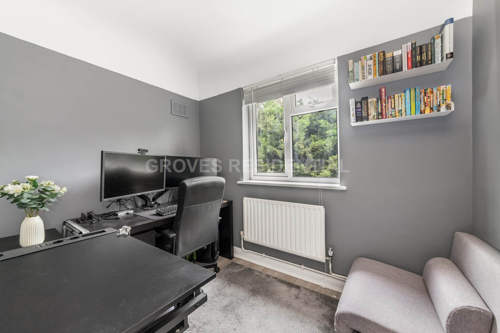 Lawn Close, New Malden, Image 7