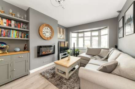 Lawn Close, New Malden, Image 2