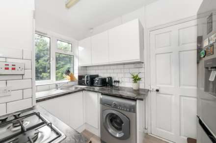 Lawn Close, New Malden, Image 3