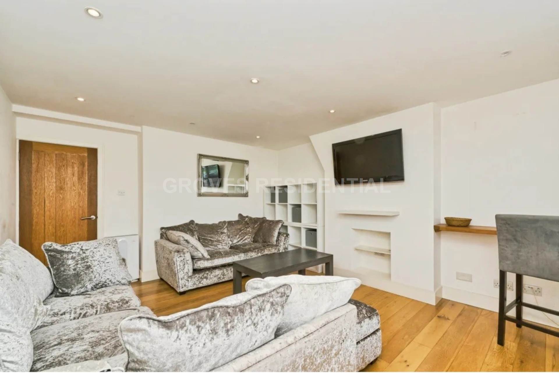 Byfield, New Malden, Image 4