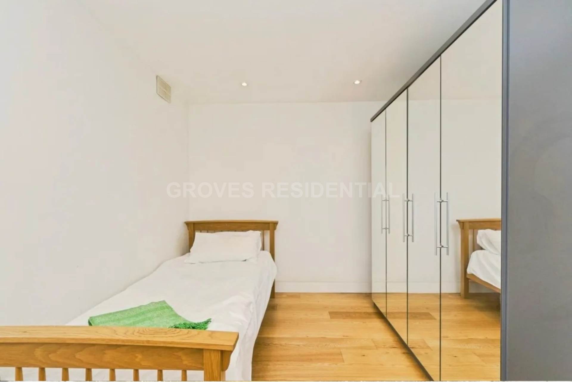 Byfield, New Malden, Image 9