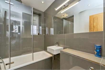 Byfield, New Malden, Image 14