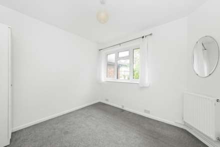 Chestnut Grove, New Malden, Image 10