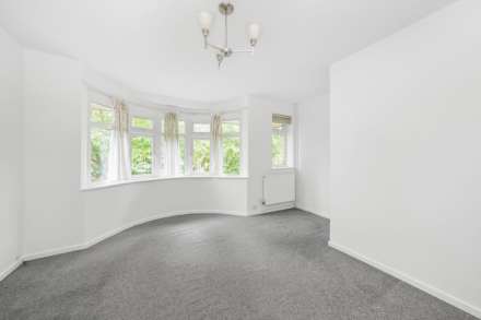 Chestnut Grove, New Malden, Image 12