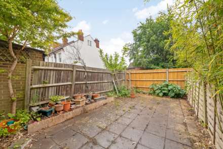 Chestnut Grove, New Malden, Image 14
