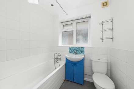 Chestnut Grove, New Malden, Image 8
